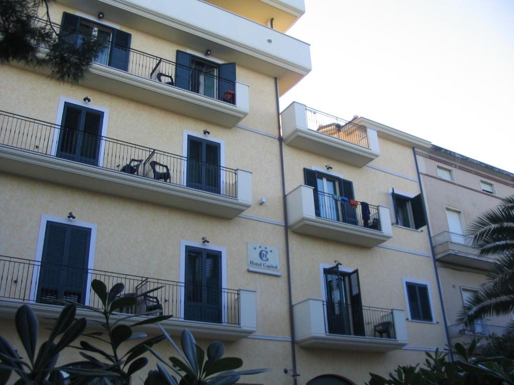 Hotel Capital Cupra Marittima Extérieur photo