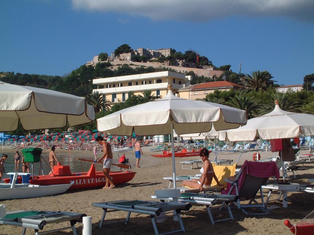 Hotel Capital Cupra Marittima Extérieur photo