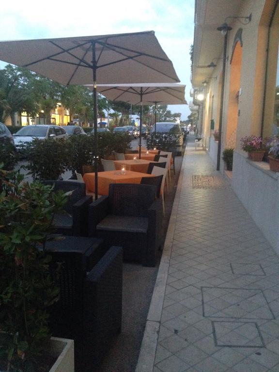 Hotel Capital Cupra Marittima Extérieur photo